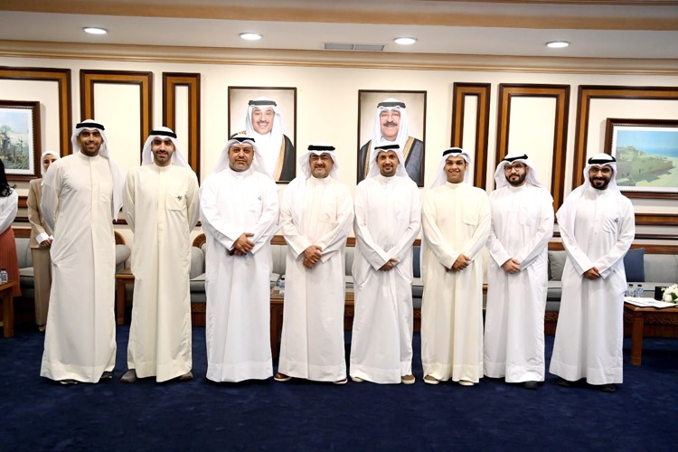 محافظ العاصمة يكرّم فريق حديقة الشهيد تقديراً لجهوده في افتتاح المرحلة الثالثة