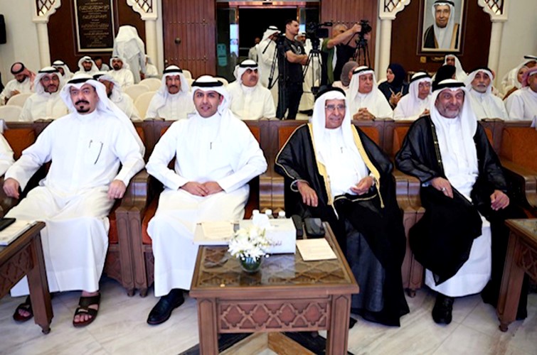 ابراهيم البغلي في مقدمة الحضور
