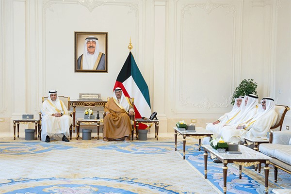 ولي العهد يستقبل رئيس المجلس الأعلى للقضاء ونائب رئيس محكمة التمييز ورئيس محكمة الاستئناف
