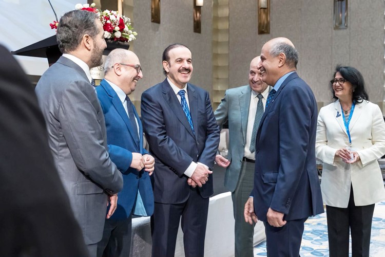 عصام الصقر مع وزير المالية د.يعقوب الرفاعي وسفير الكويت لدى تايلند د.مشعل المنصور وحمد المرزوق ومي المضف وعبدالله السميط