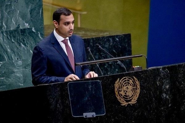 الملحق الدبلوماسي منصور أبوحيمد خلال إلقائه كلمة الكويت أمام الجمعية العامة للأمم المتحدة