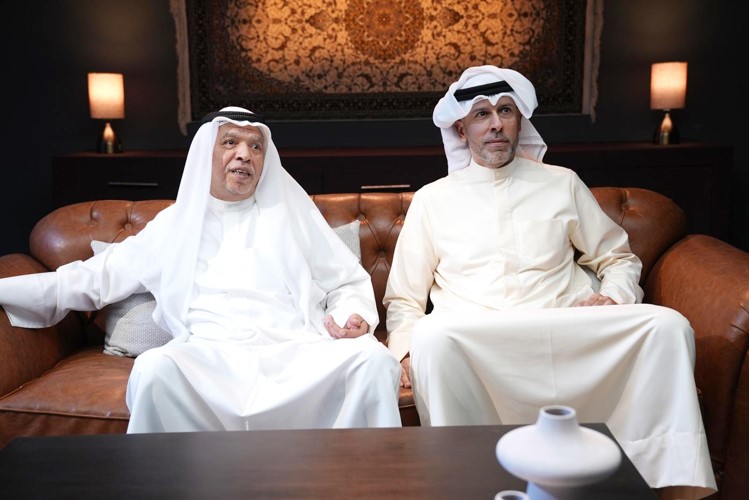 د علي حسن مع الفنان القدير عبدالله الحبيل