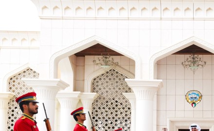 وزير الدفاع يتوجه إلى الولايات المتحدة في زيارة رسمية