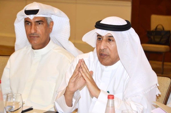  مساعد وزير الخارجية لشؤون القنصلية السفير عزيز الديحاني وسفيرنا لدى المملكة الأردنية السفير سامي الزمانان
