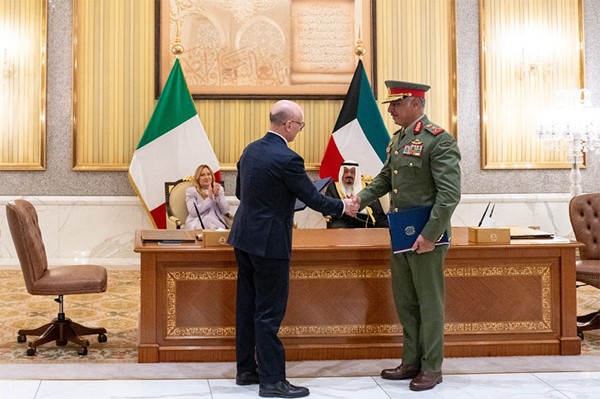 توقيع مذكرتي تفاهم وخطاب نوايا بين الكويت وإيطاليا في تشجيع الاستثمار المباشر والدفاع والتعاون العسكري