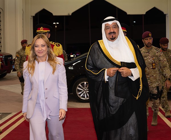 رئيسة وزراء إيطاليا جورجيا ميلوني تغادر البلاد والوفد المرافق لها وفي وداعها سمو الشيخ أحمد العبدالله رئيس مجلس الوزراء