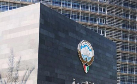 «التربية» تعيد فتح منصة رفع الشهادات غداً.. وإلزام غير الكويتيين بإثبات طلب المعادلة