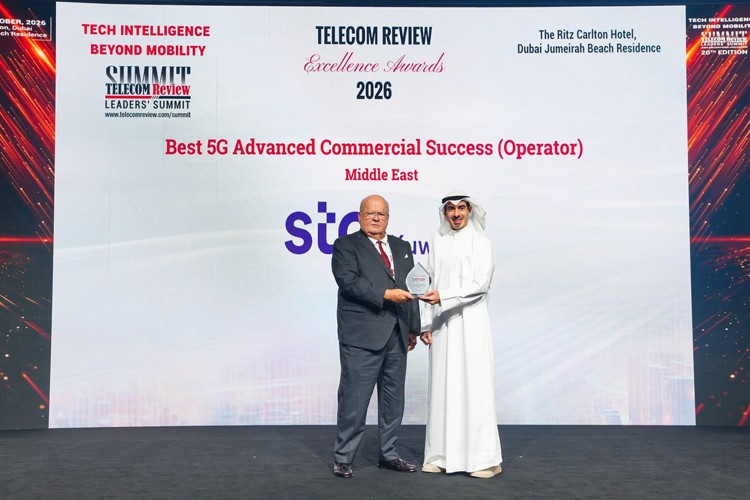 stc تحصد جائزتين بمجال تقنية الجيل الخامس المتقدمة والتجربة الرقمية للعملاء