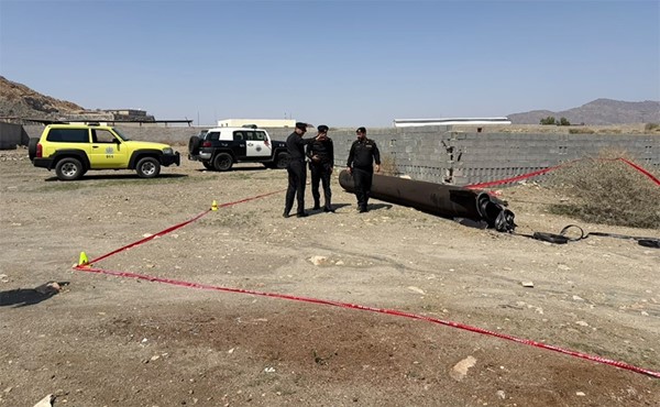 الدفاع المدني السعودي: سقوط شظايا اعتراض صاروخين باليستيين أطلقتهما المليشيا الحوثية نحو منطقتي مكة والمدينة