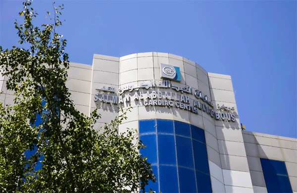 إنجاز طبي.. إجراء عمليتين ناجحتين لعلاج ارتجاع الصمام ثلاثي الشرفات عبر الوريد الوداجي في الرقبة