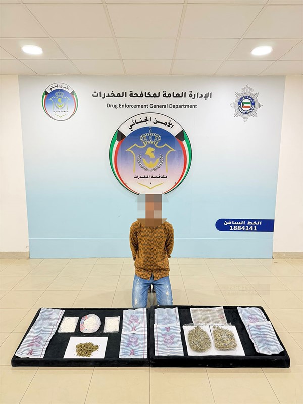 ضبط 3 كيلو ماريغوانا وحشيش وكميات من الشبو والكميكال وأوراق مشبعة وخمور بحوزة 4 متهمين