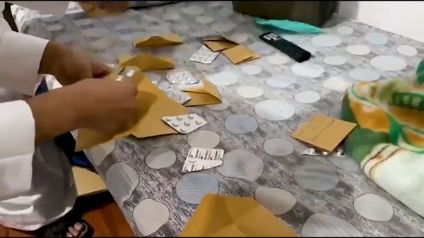 سقوط تركي بحوزته عقاقير طبية بقصد الترويج والبيع في قبضة الجنائية
