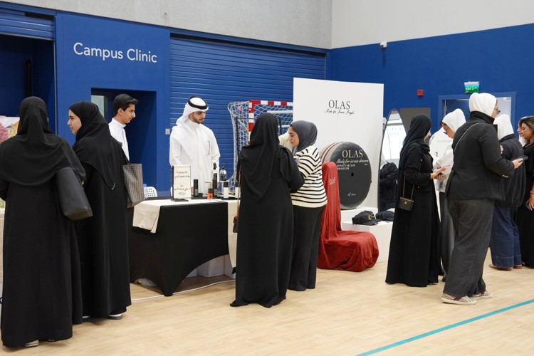 الجامعة الأمريكية الدولية تستضيف فعالية «ملتقى المشاريع الطلابية» بمشاركة أكثر من 45 مشروعاً ريادياً من إبداع الطلبة