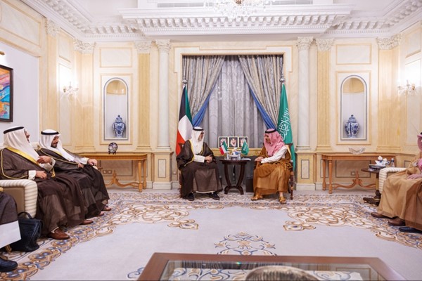 وزير الخارجية جدد تضامن الكويت المُطلق مع السعودية: ندعم كل إجراءات المملكة لصون سيادتها وحماية أمنها