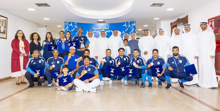 الشيخ مبارك فيصل النواف وفيصل الدويهيس والشركاء مع الأبطال المكرمين