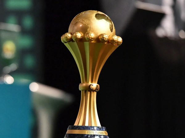الاتحاد الأفريقي لكرة القدم يقرر العودة إلى إقامة كأس الأمم كل عامين