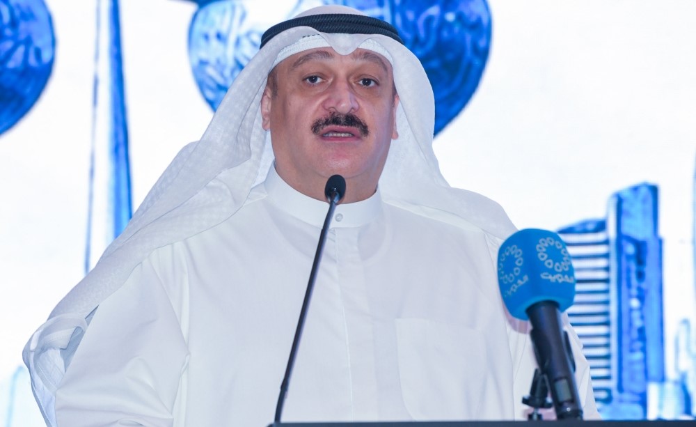 وزير الصحة أكثر من 2000 عملية روبوتية أجريت في مركز صباح الأحمد للكلى والمسالك البولية
