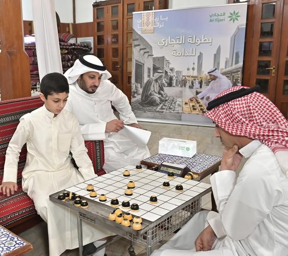 جانب من تنافس الأجيال في البطولة